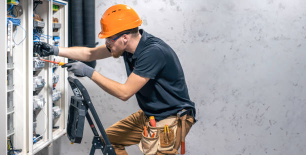 Best Electrical Outlet Repair  in East Dubuque, IL